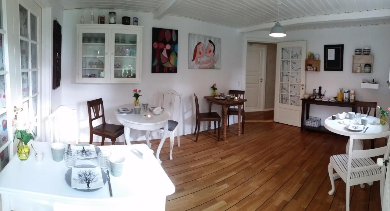 Bed and Breakfast Sommersolen Onsbjerg Exterior foto